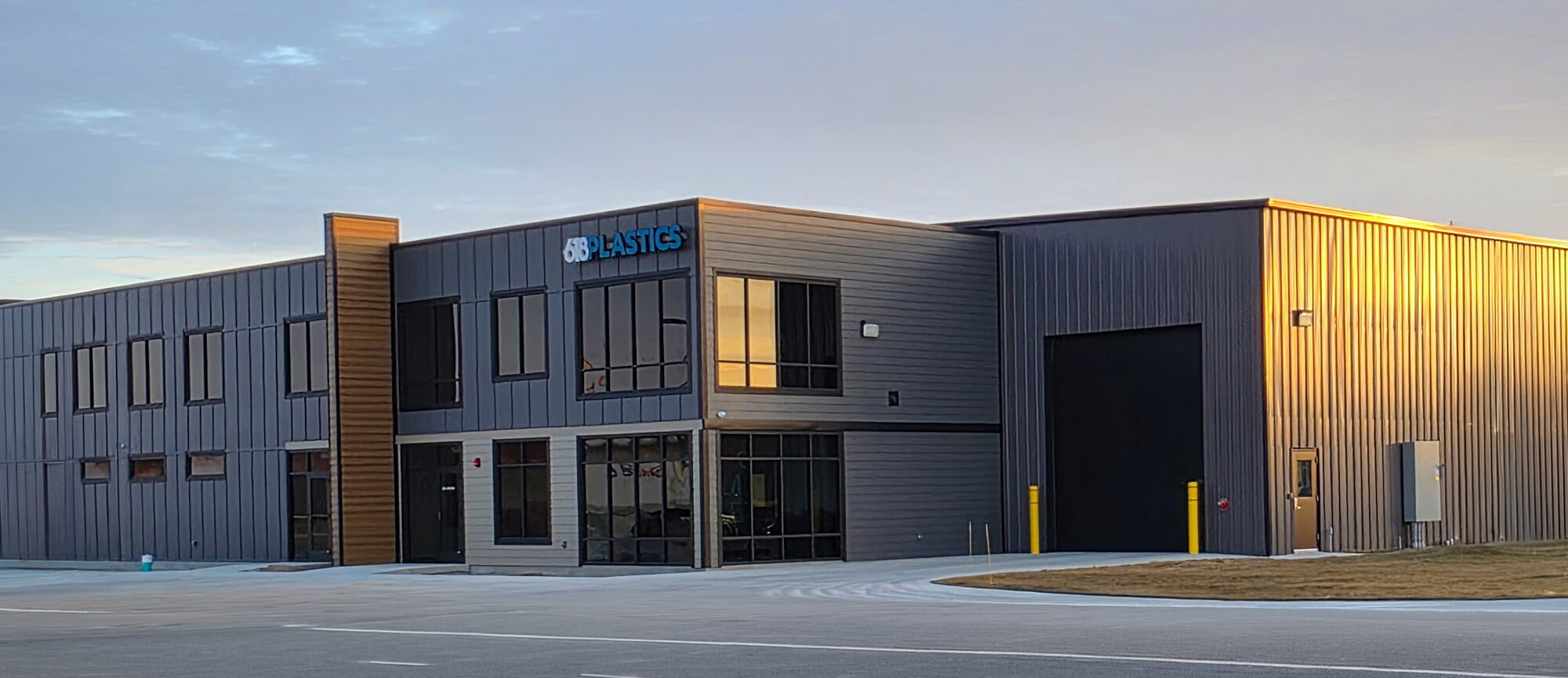 618 Plastics Molding Facility in Salem, IL.