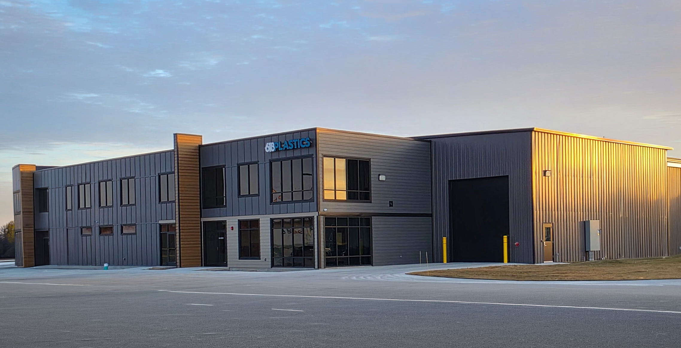 618 Plastics Molding Facility in Salem, IL.