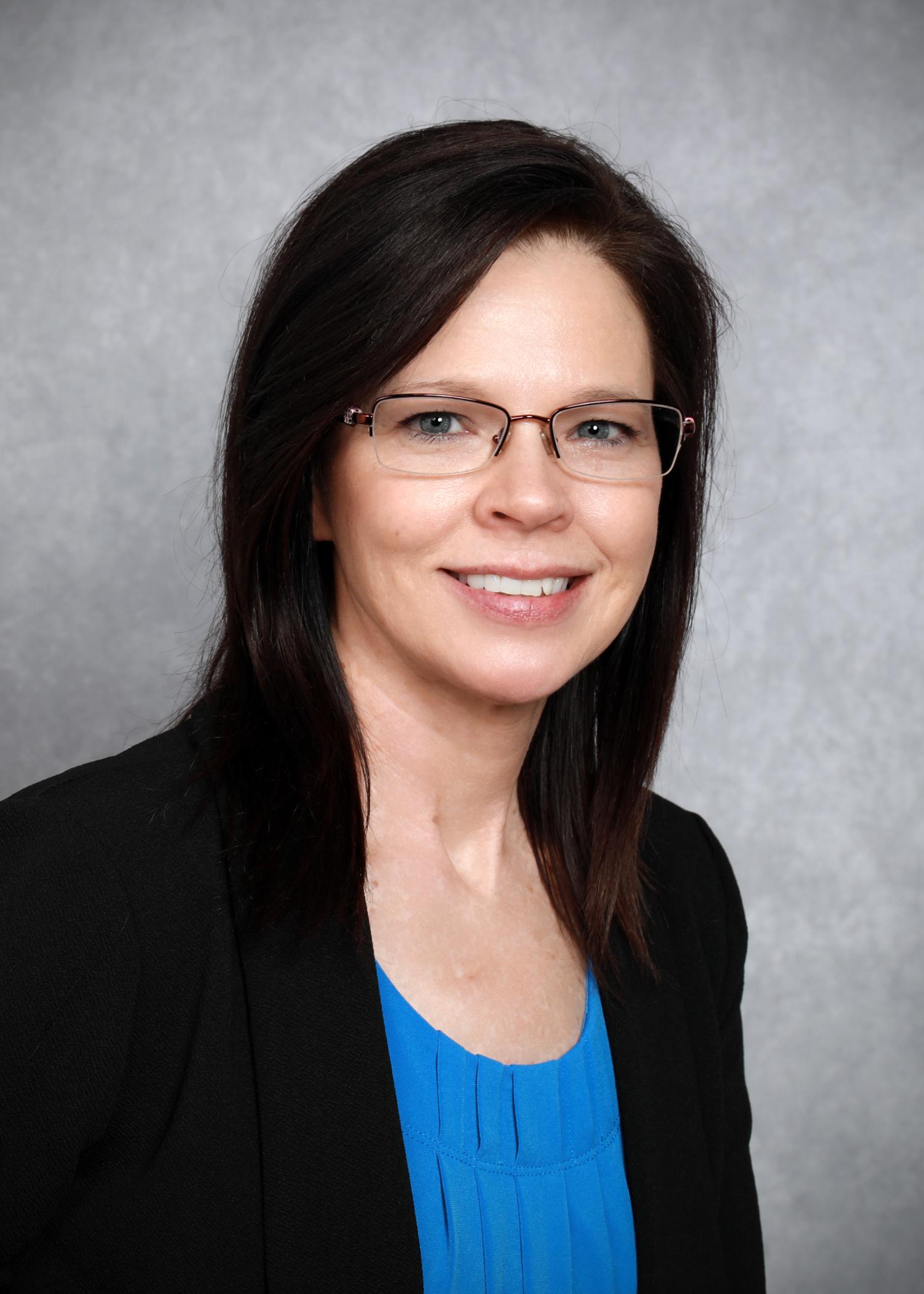 Diane Snyder Headshot